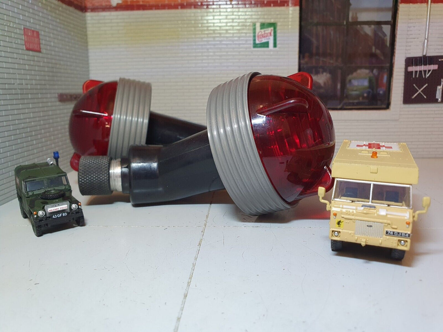 Land Rover Series Military Lightweight 600858 Polycarbonate Red Brake/Tail Complete Unit