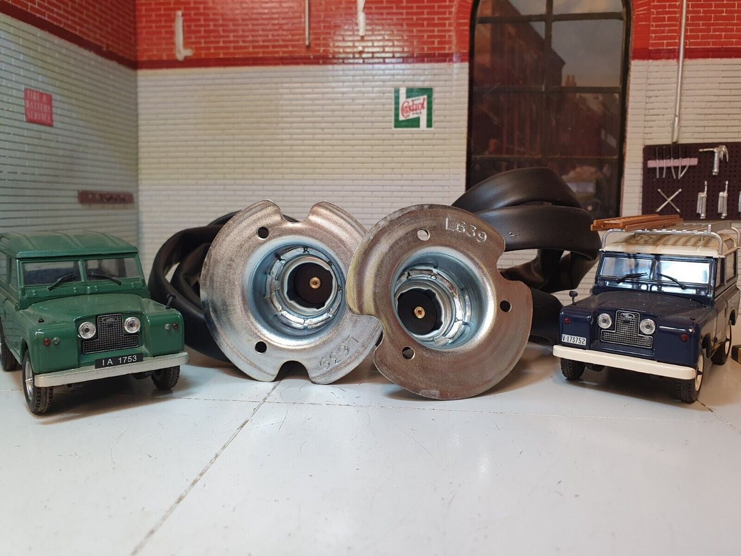 L639 Indicator Bulb holder Quality Lucas Reproduction 514144