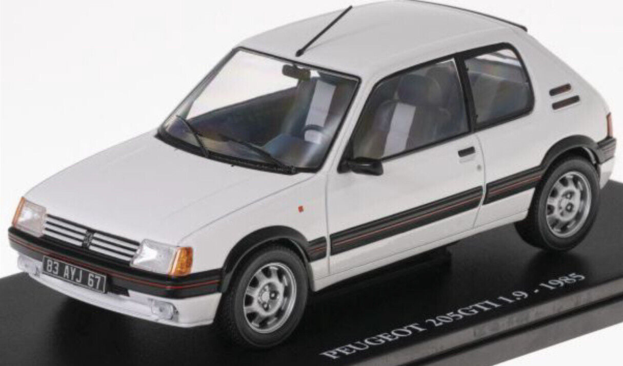 Peugeot 1985 205 GTi Blanc Salvat 1:24