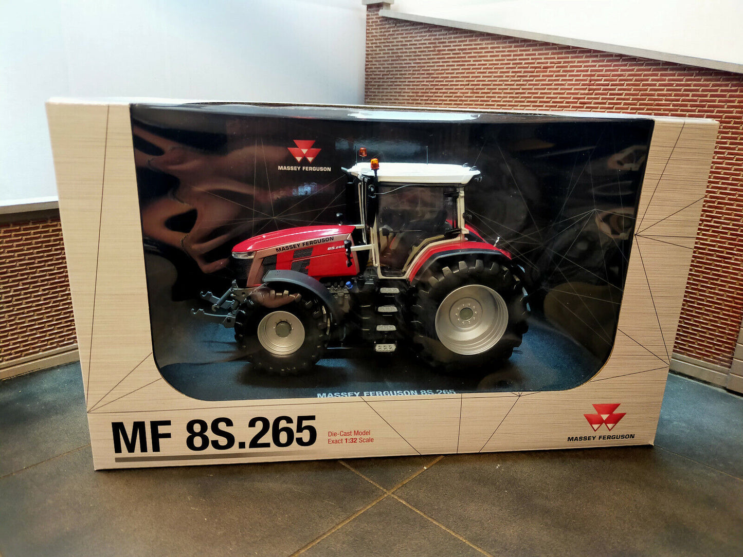Massey Ferguson 8S.265 Officially Licensed Universal Hobbies UH6262 1:32