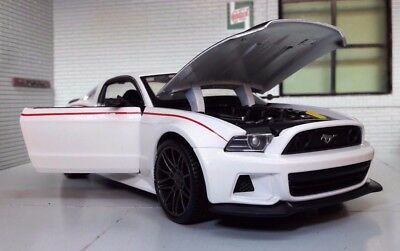 Ford 2014 Mustang GT Maisto 31506 1:24