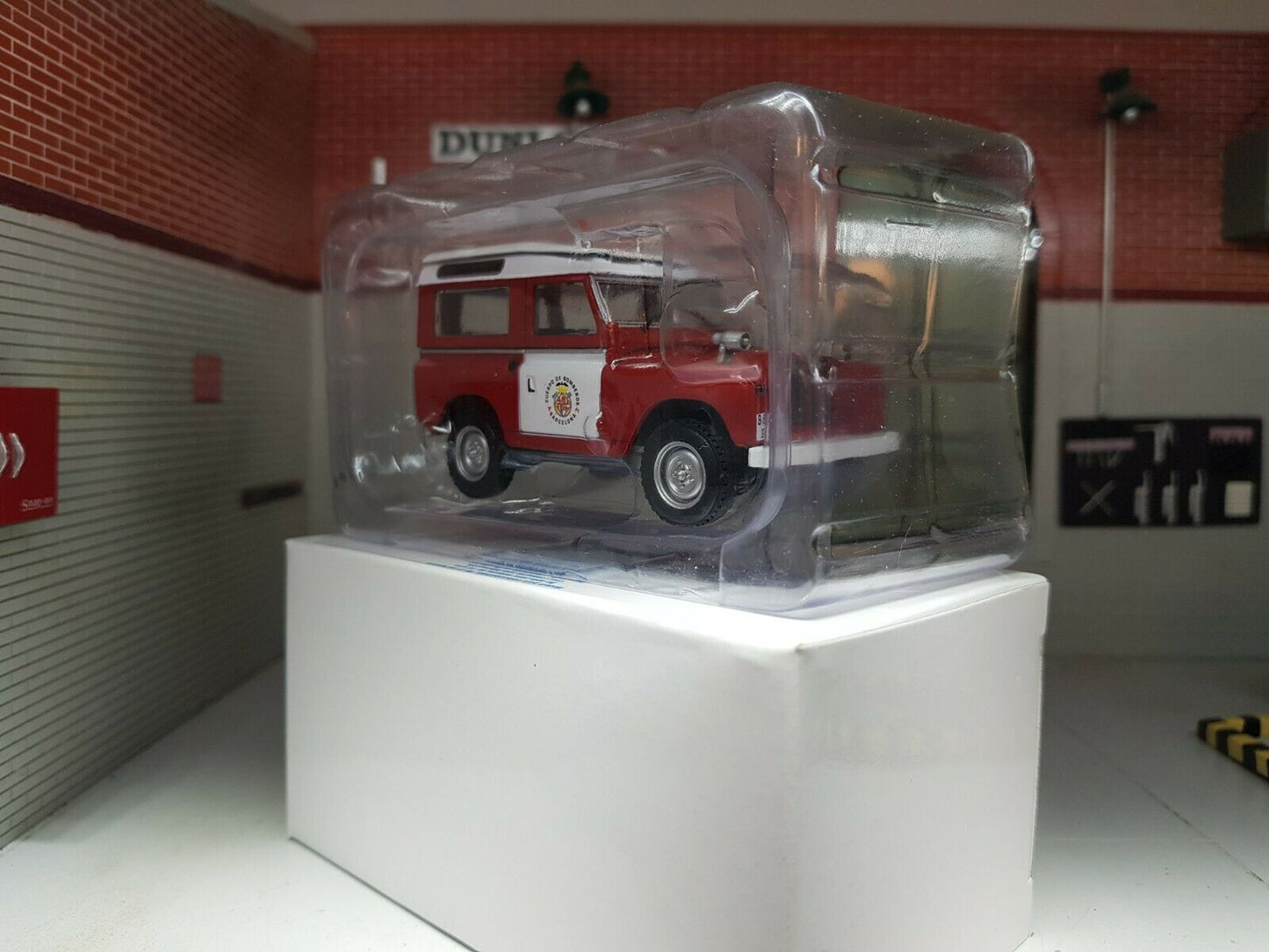 Land Rover Fire Engine Santana Series 2 2a 88 SWB Atlas Oxford 1:43
