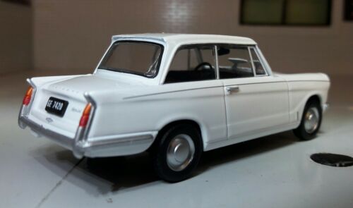 Triumph Herald 1200 Saloon White Car 1:43