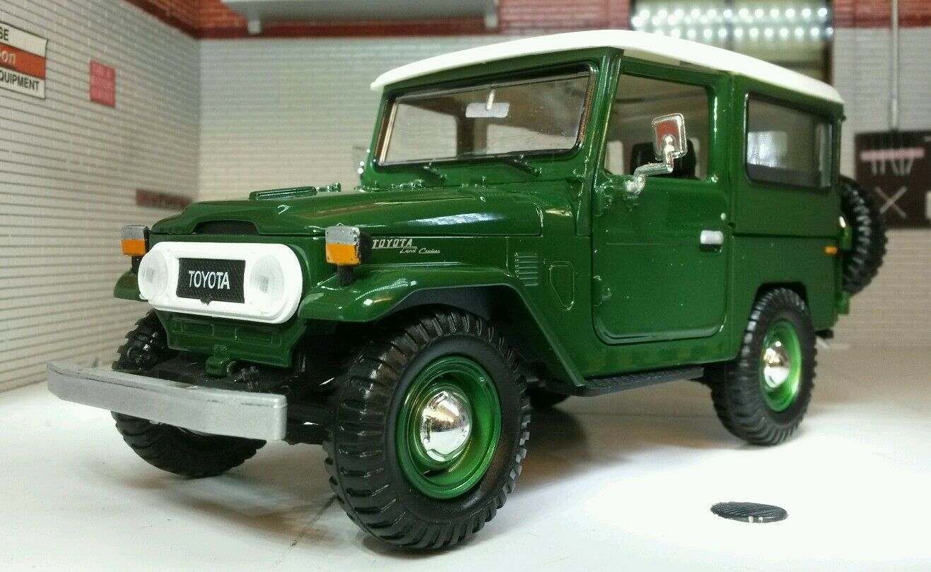 Motor Max Toyota Land Cruiser FJ40 1/24 - Tout-terrain 1980