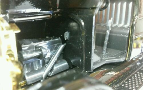 Ford Modell T 1925 Lieferwagen Motormax 1:24