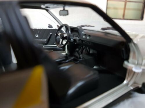 Opel Manta B 400 Silver 1981 Irmscher 1:24