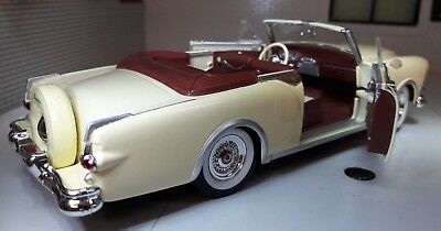 Packard Caribbean Open Top 1953 Welly 1:24