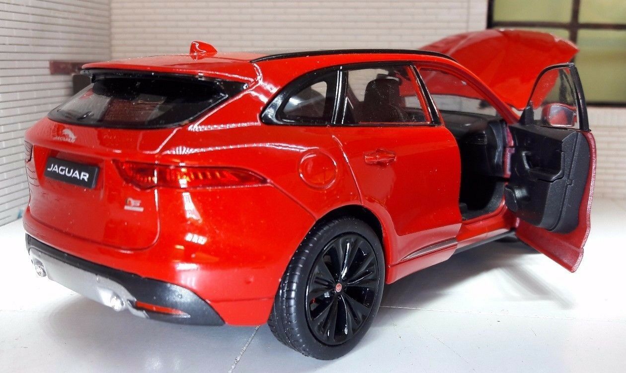 Jaguar 2016 F Pace 24070 Welly 1:24