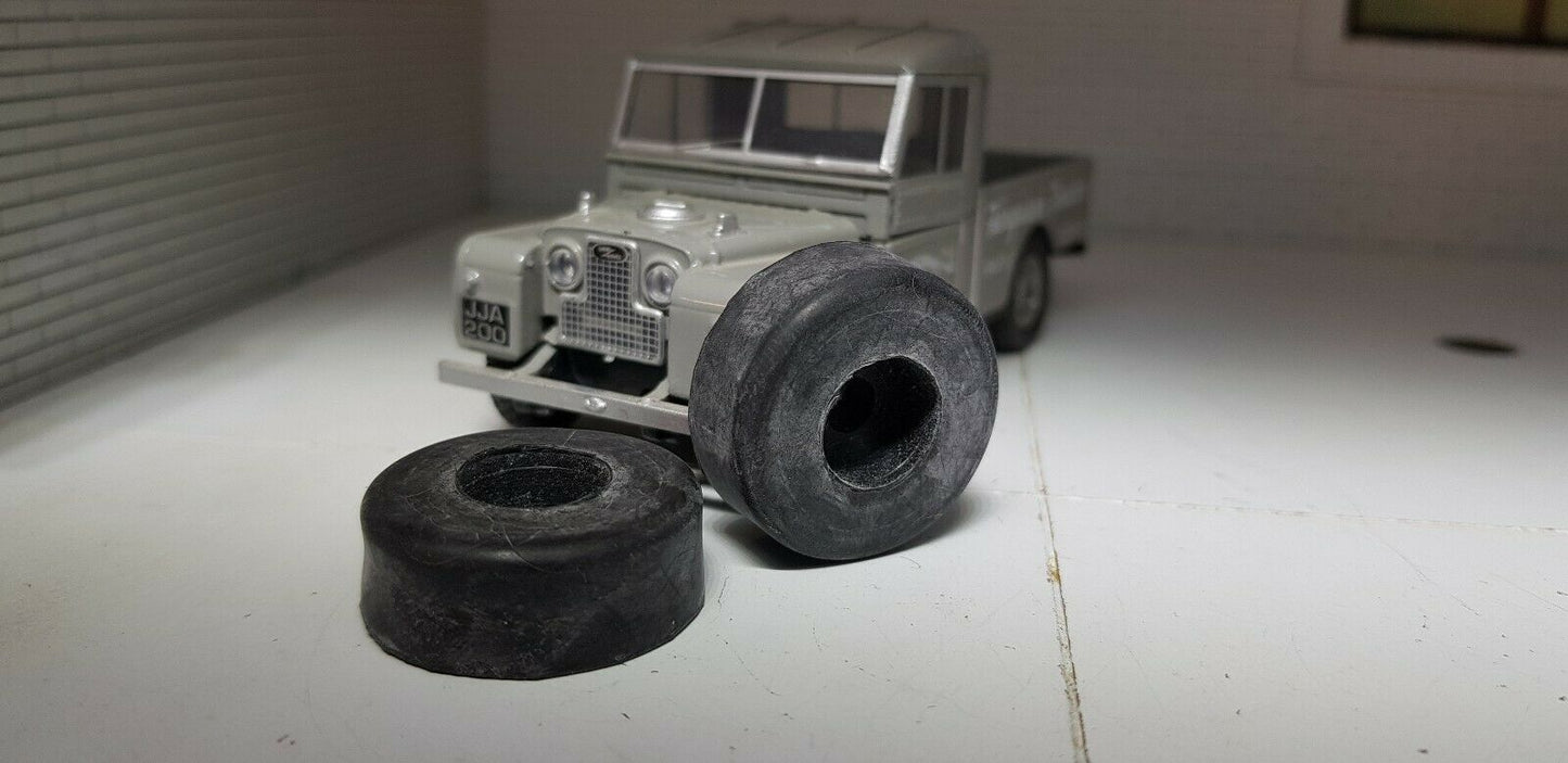 Land Rover Series 1 86 107 88 109 Seat Base Rubber Bush Locating Dowels 1954-58