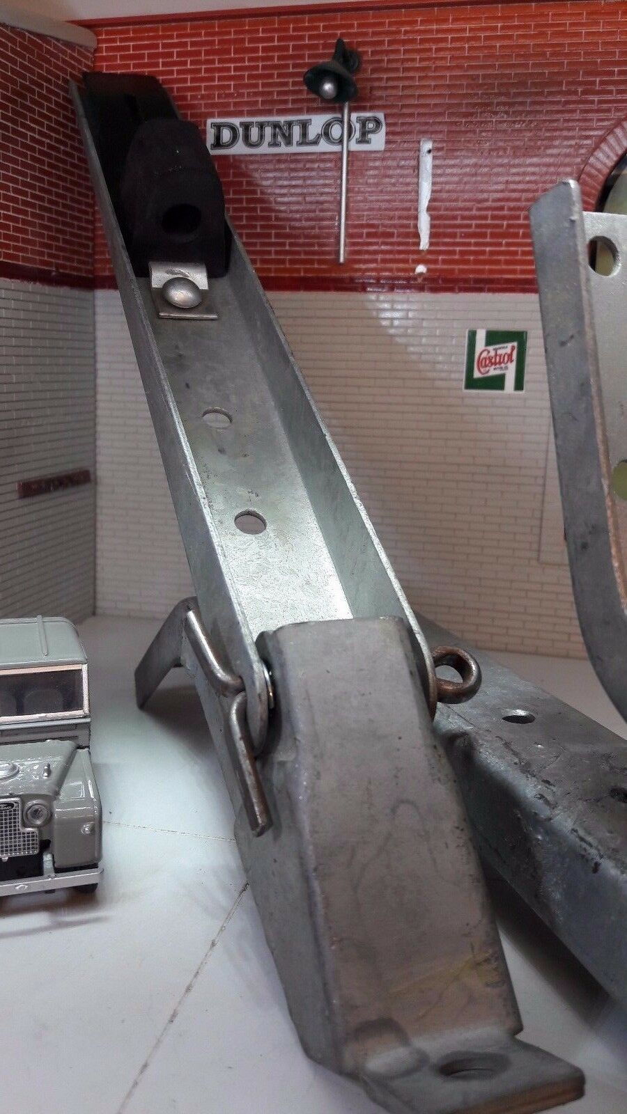 Complete Galvanised Seat Back Rest Hinges x2 Land Rover Series 1 86 88 107 109