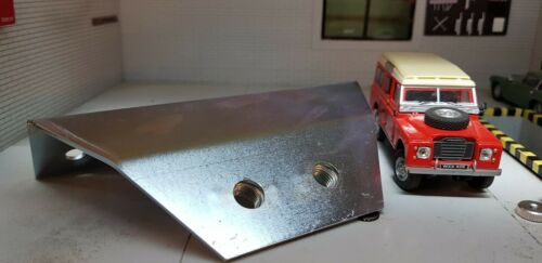Land Rover Series 2a 3 109 90 110 Zinc Seatbelt Chassis Mount Bracket 395252