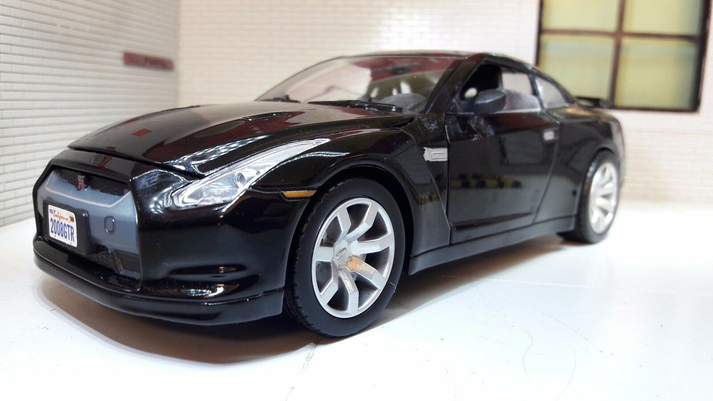 Nissan 2008 GT-R R35 3.8 V6 73384 Motormax 1:24