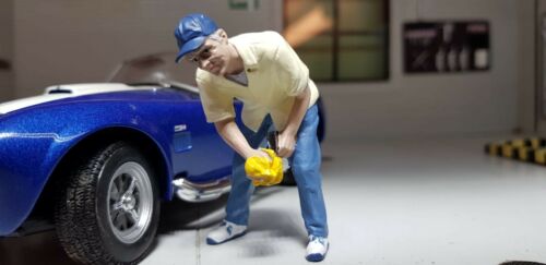 Figure Washing Car Show Garage Workshop American Diorama 1:24 Scale