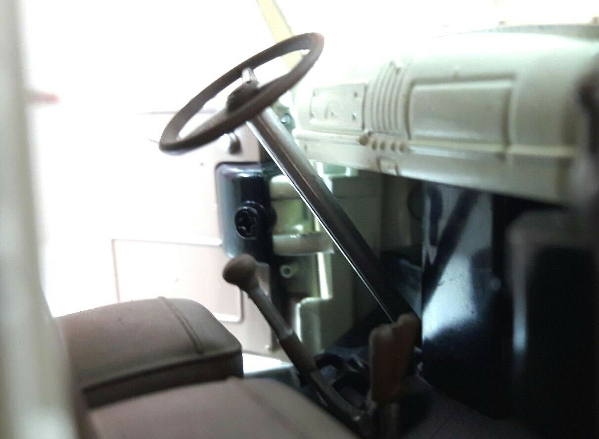 Chevrolet Delivery Van 1939 STP Oil Greenlight 1:24