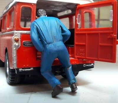 G LGB 1:24 Maßstab Workman Sat Drinking Tea Coffee Figur Garage Workshop Diorama