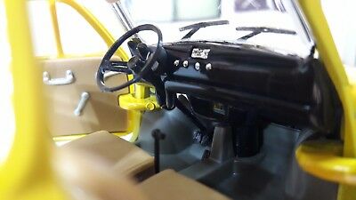 Fiat 1965 500 F Berlina 22098 Burago 1:24