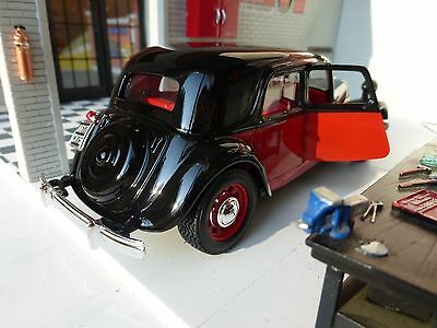 Citroen 1938 CV 15 TA 22017 Bburago 1:24