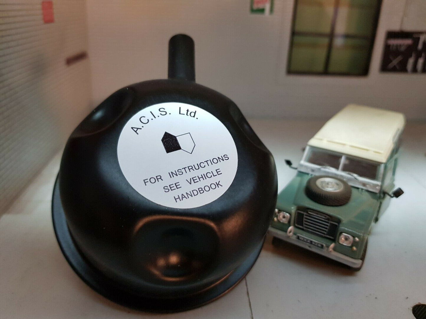 Land Rover Series Defender 90 110 2.25 Petrol Breather Cap Decal ONLY 596203