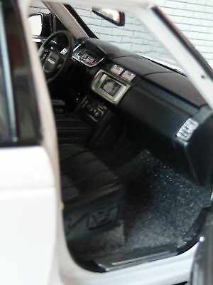 Range Rover L405 TD6/4.4 V8 HSE Vogue Rastar 1:24