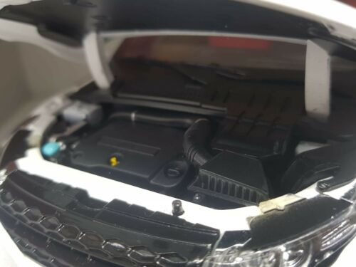 Range Rover Evoque Coupe 2 Door White 2011 GT Autos 1:18