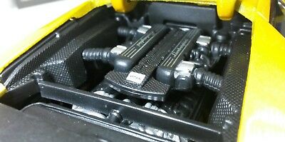 Lamborghini 2009 Murcielago LP 670-4 SV 21050 Bburago 1:24