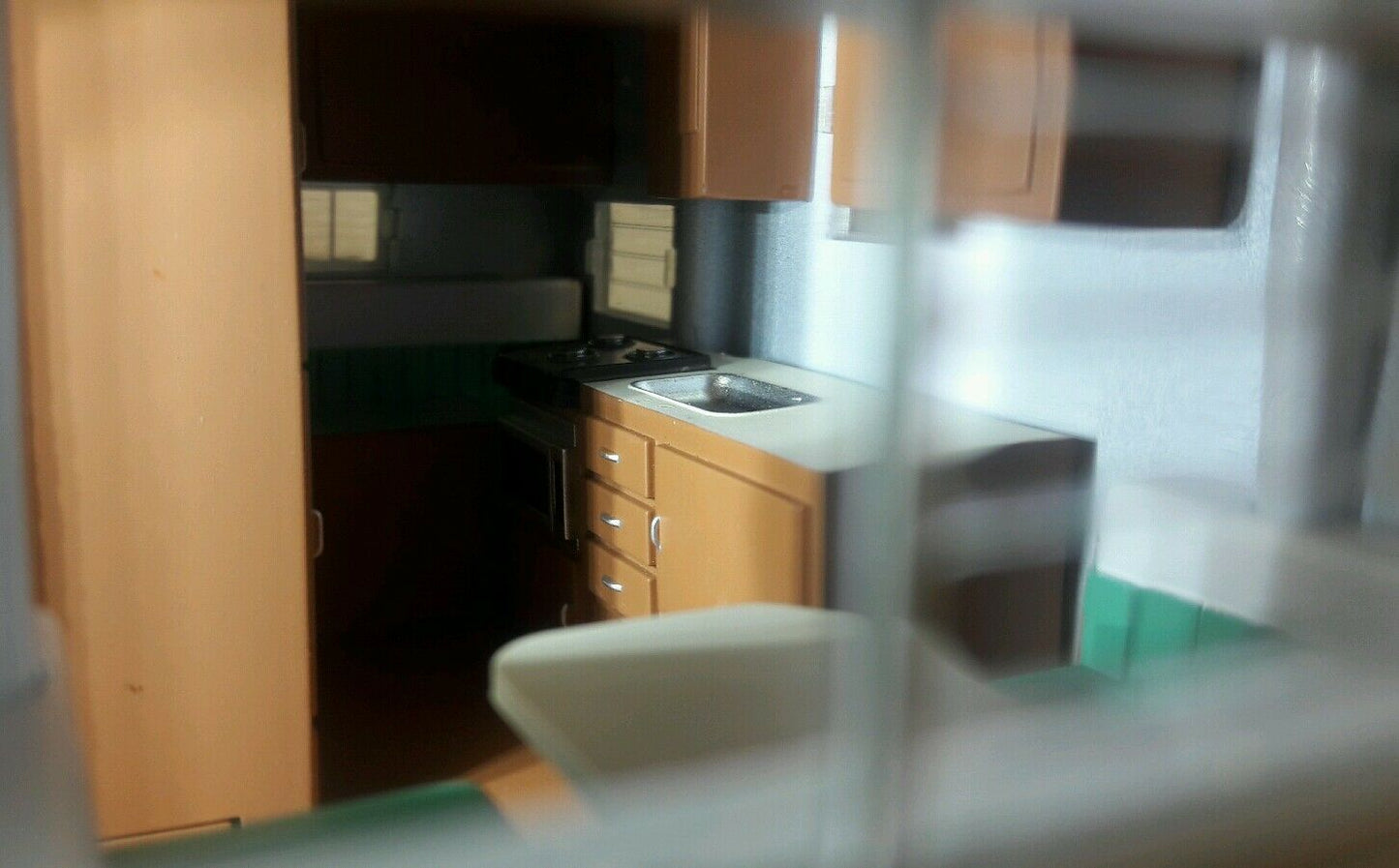 Shasta Airflyte Caravan Trailer 1961 USA American 1:24