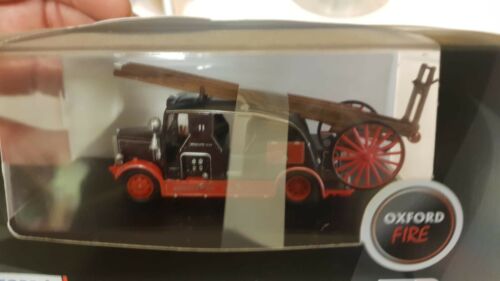 Leyland Cub FK7 Newcastle City Fire Brigade Engine Oxford Diecast 1:76