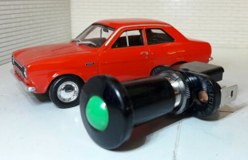 Lucas Type 56SA 31696 SPB101 LED Green Illuminated Pull Switch