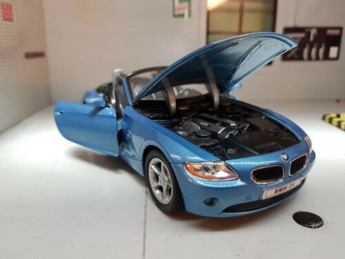 1:24 Scale model BMW Z4 Blue E85 2003 3.0 Detailed Welly Diecast Car