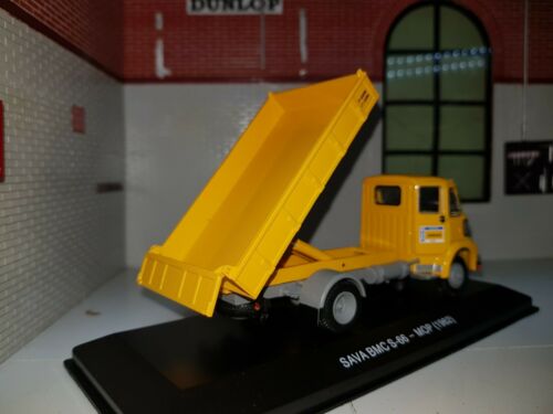 Leyland BMC FG Tipper Lorry Truck O Gauge Scale Atlas Oxford 1:43