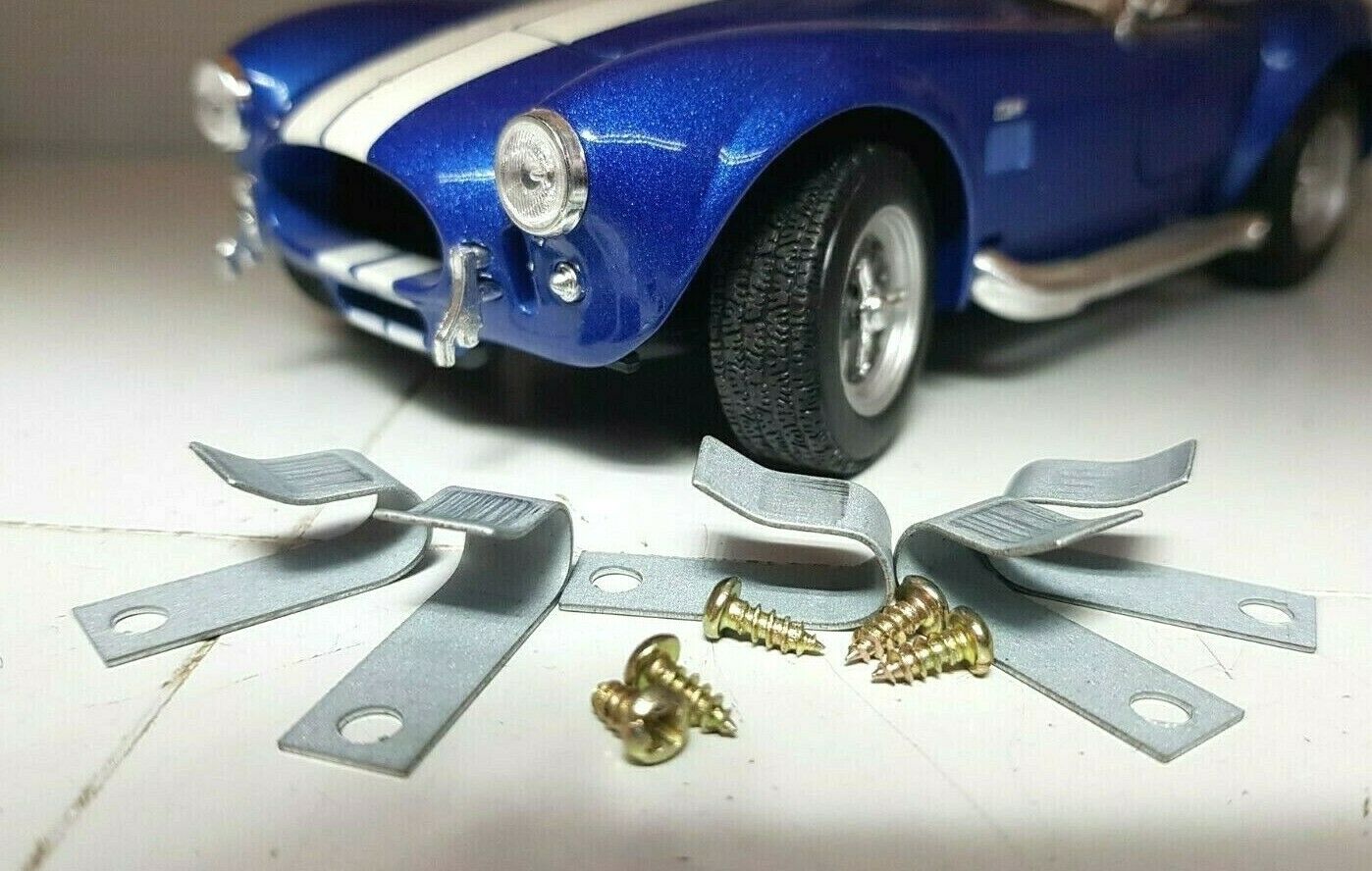 5x Layout Controller Wires Wiring Loom Clips Hooks & Screws OO HO O Gauge