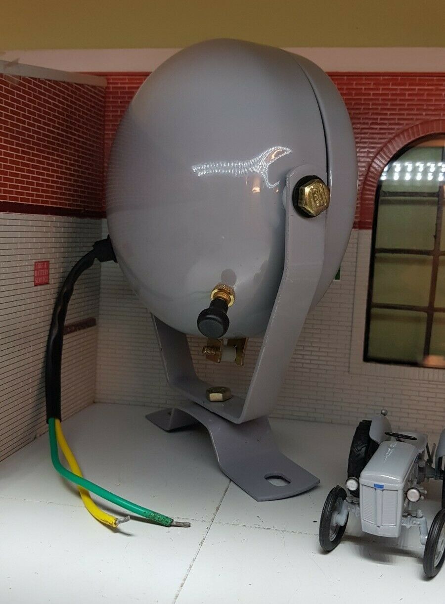 Ferguson TEA TED TEF 20 Butlers Tractor Plough Work Lamp Light & Switch OEM Type