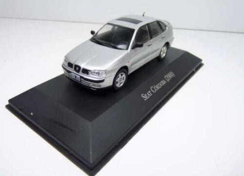 1:43 Seat Cordoba Ibeza argent 2000 modèle de voiture moulé sous pression Salvat IXO Altaya