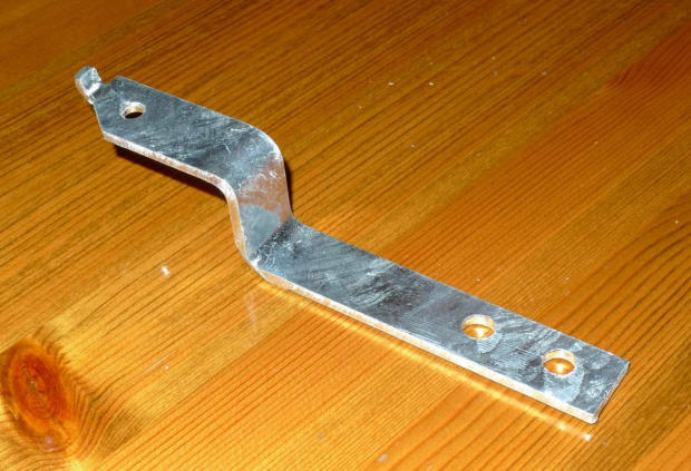 Land Rover Defender’s 300tdi / Td5 Air Intake Water Drain Valve Bracket