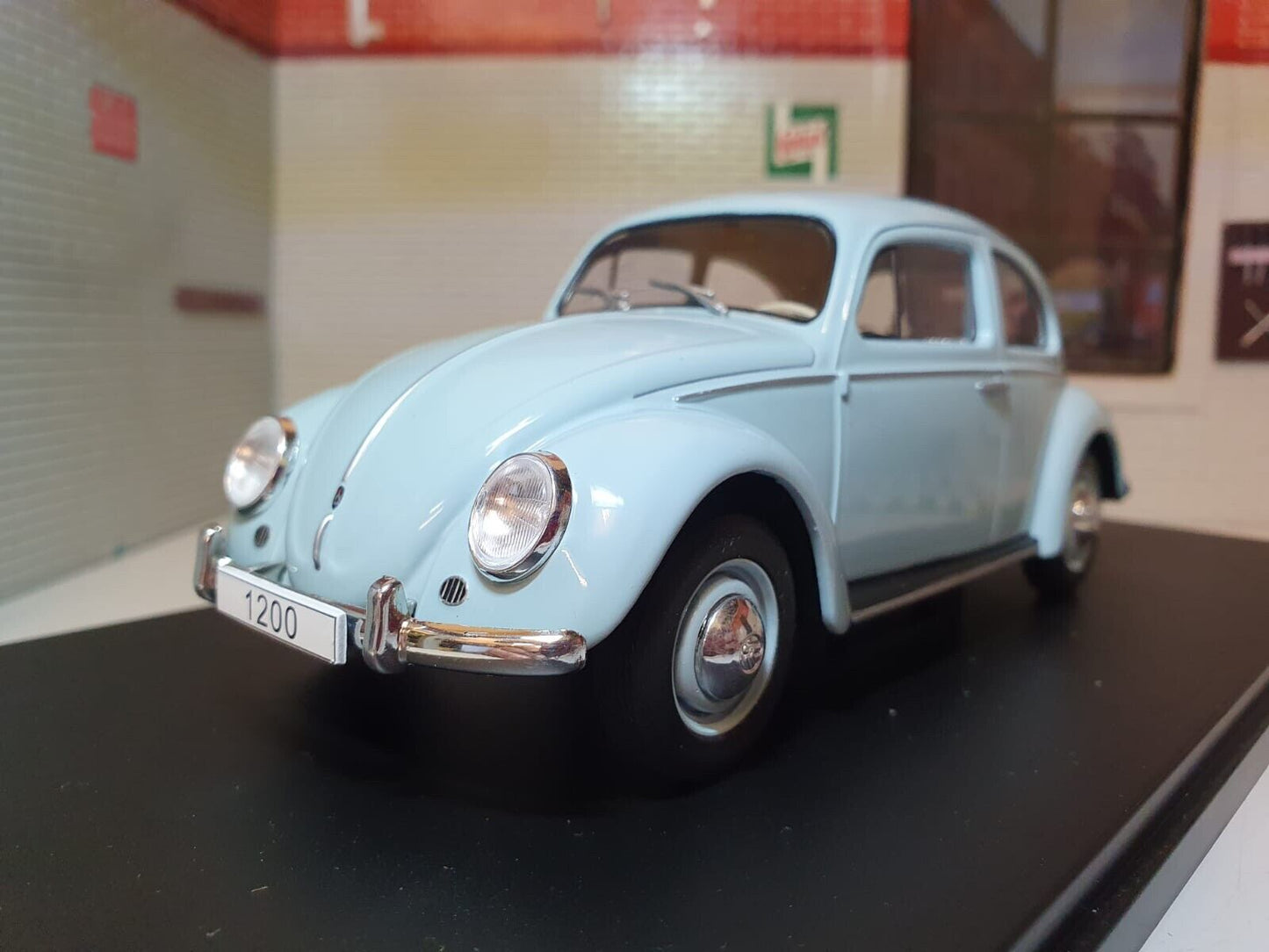 Volkswagen 1960 Beetle 124055 Whitebox 1:24