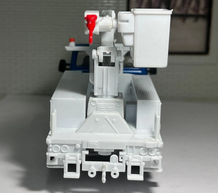 Iveco 2014 Daily (Various Body Types Available) 15873 NewRay 1:36