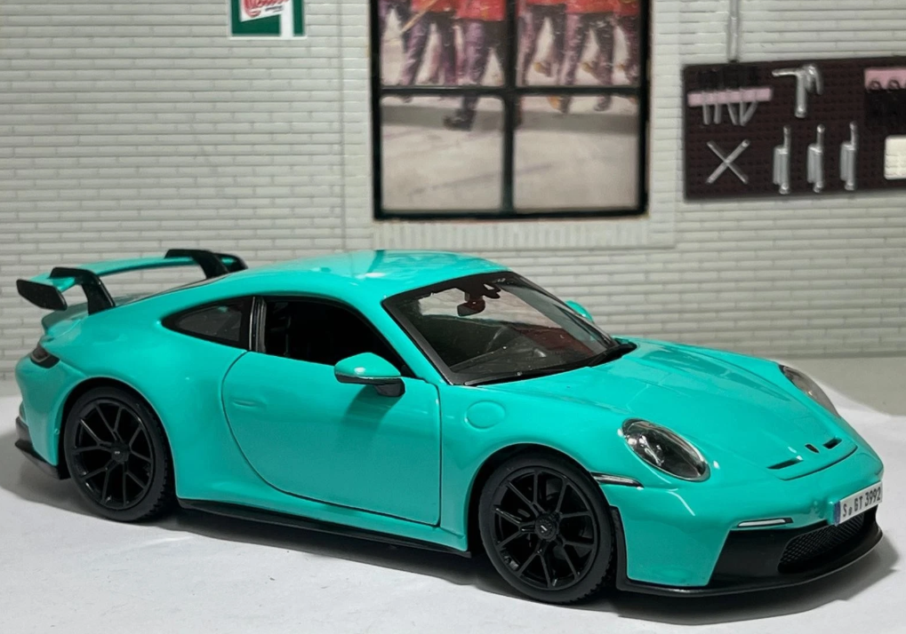 Porsche 911 GT3 18-21104 Bburago 1:24