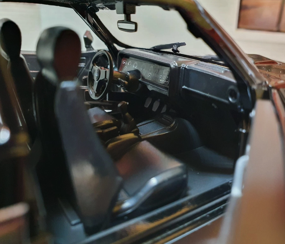 Ford 1982 Capri Mk3 21093 Bburago 1:24