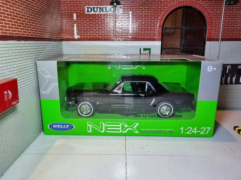 Ford 1964 Mustang 1/2 Coupe 22451 Welly 1:24