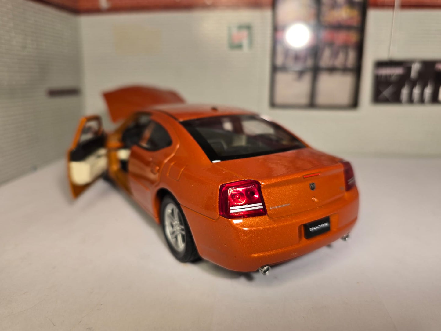 Dodge 2006 Charger Daytona R/T 22476 Welly 1:24