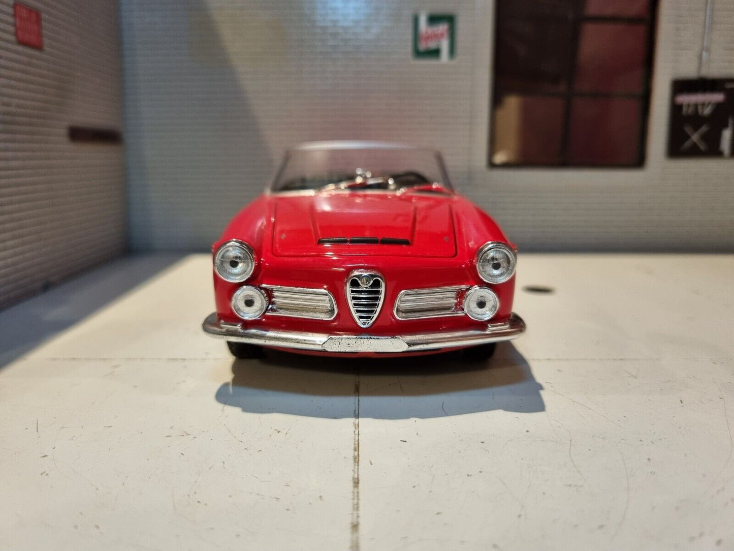 Alfa Romeo 1960 Spider 24003 Welly 1:24