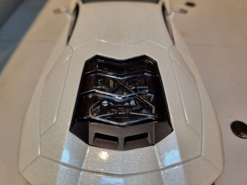 Lamborghini 2013 Aventador LP700-4 24033 Welly 1:24