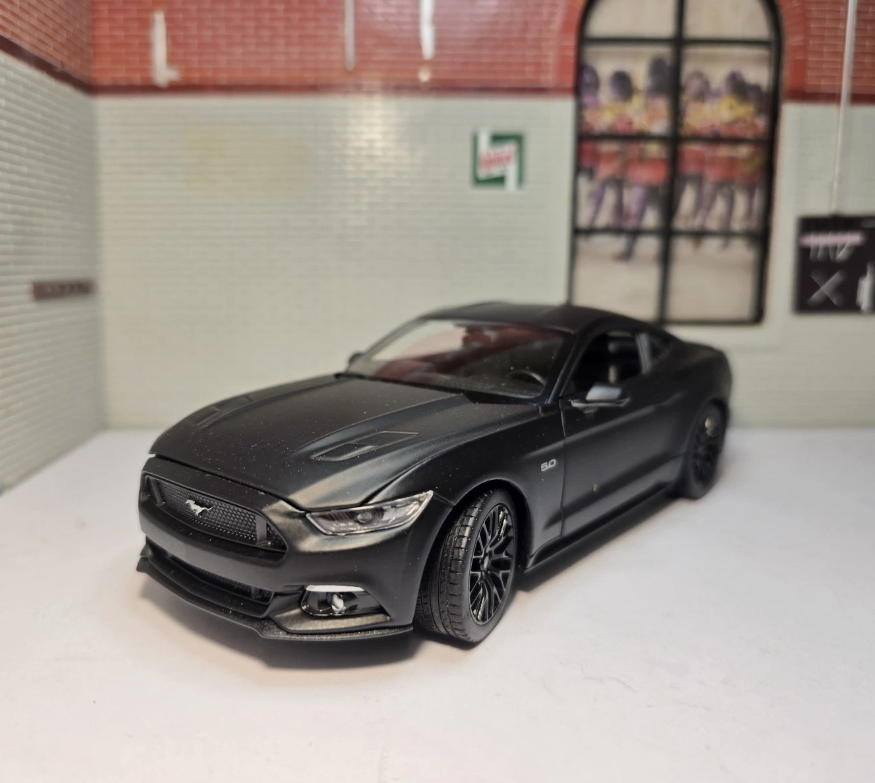 Ford 2015 Mustang GT 24062 Welly 1:24