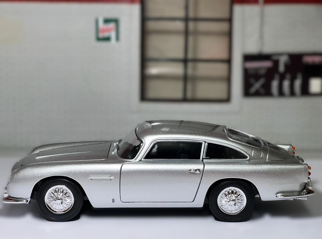 Aston Martin 1964 DB5 24101 Welly 1:24