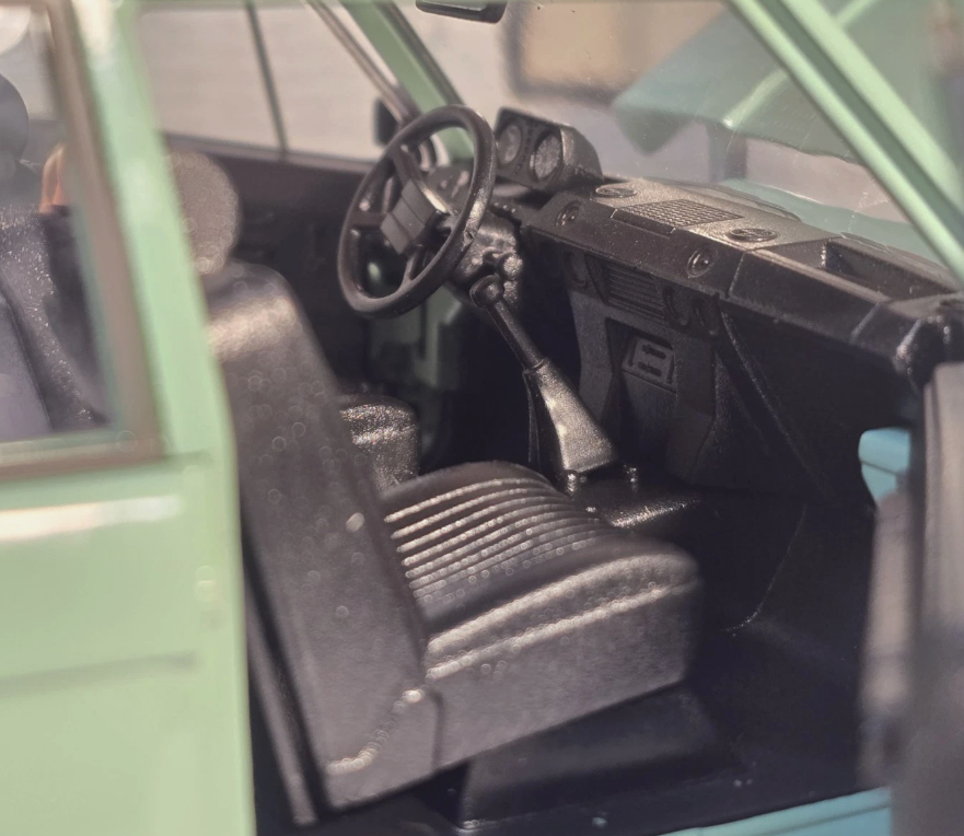 Range Rover 1977 2 Door Classic 24128 Welly 1:24