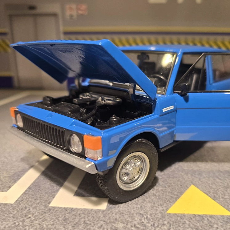 Range Rover 1977 2 Door Classic 24128 Welly 1:24