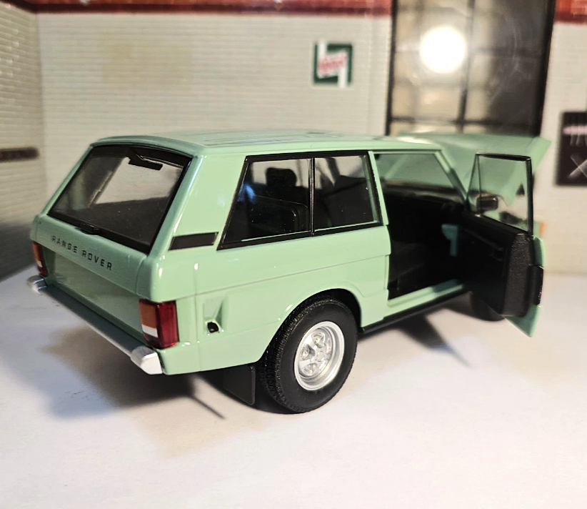 Modèle réduit Land Rover Range Rover, Vert, Rhd, 1970 1/24 Modèle réduit Land Rover Range Rover, Vert, Rhd, 1970 1/24