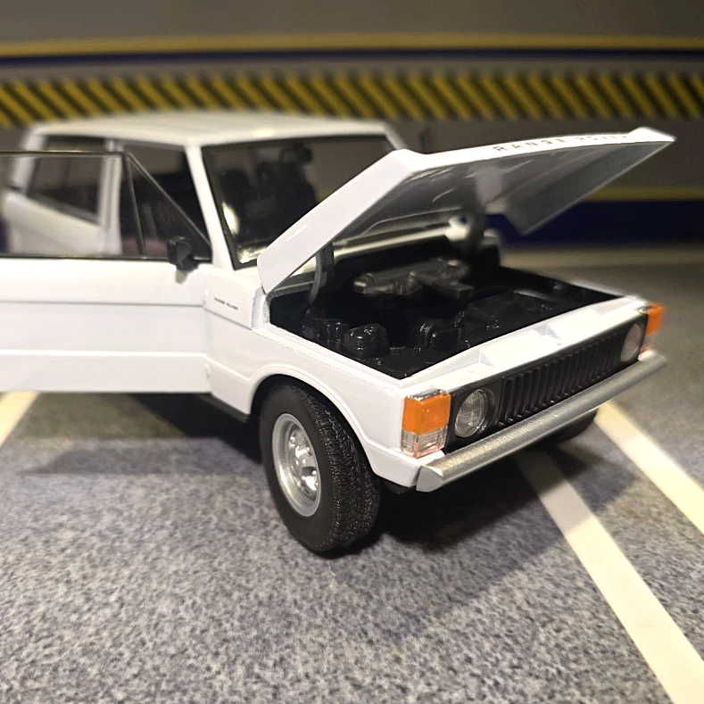 Range Rover 1977 2 Door Classic 24128 Welly 1:24