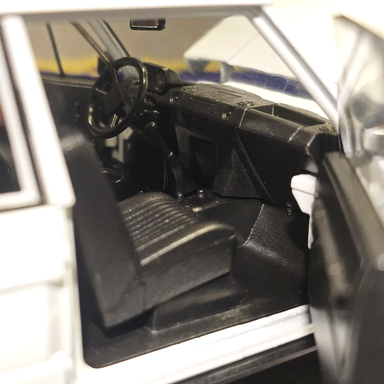 Range Rover 1977 2 Door Classic 24128 Welly 1:24