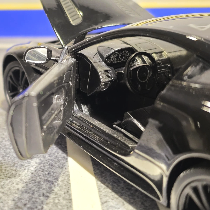 Aston Martin 2017 Vantage 24129 Welly 1:24